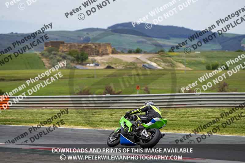 cadwell no limits trackday;cadwell park;cadwell park photographs;cadwell trackday photographs;enduro digital images;event digital images;eventdigitalimages;navarra;no limits trackdays;peter wileman photography;racing digital images;trackday digital images;trackday photos